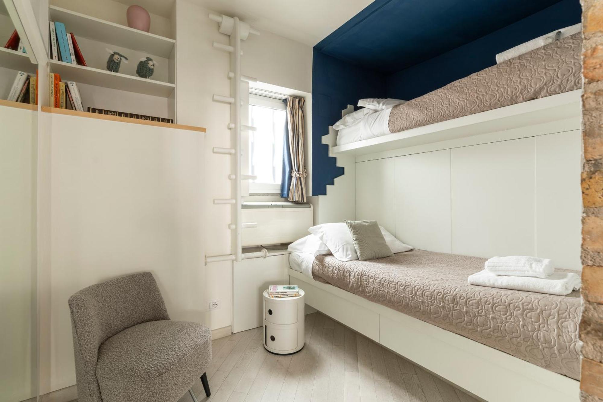 Trevi Charming Penthouse Lägenhet Rom Exteriör bild